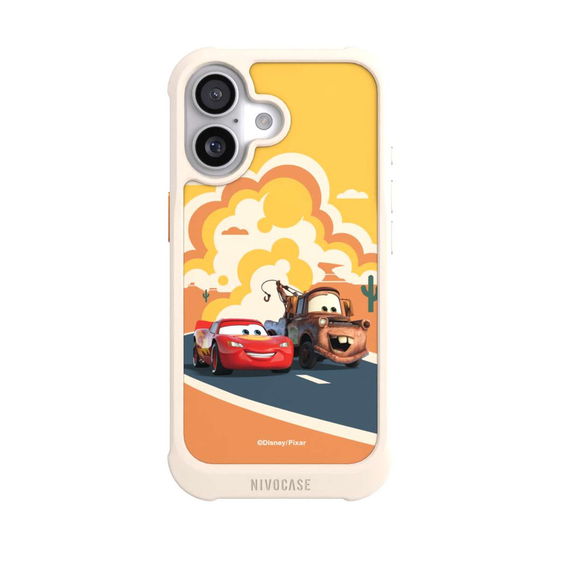 iPhone 17 NIVOmax Disney Cars Lightning McQueen Und Hook on the Road