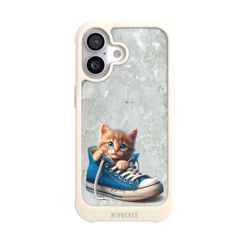 iPhone 17 NIVOmax Cat in A Shoe