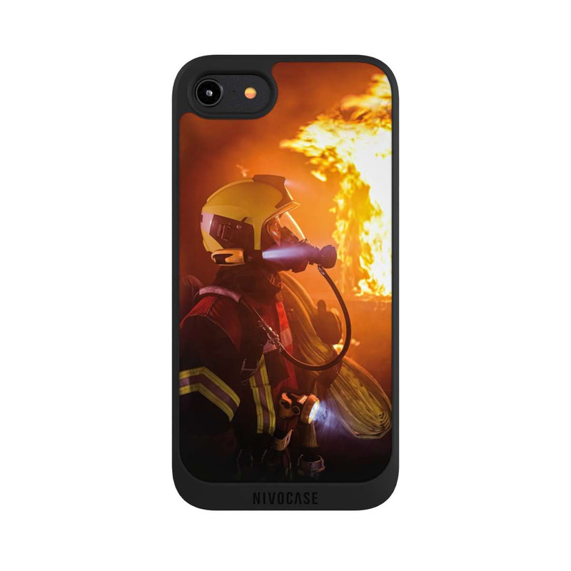 iPhone 7 NIVOpure Un pompier observe l'explosion