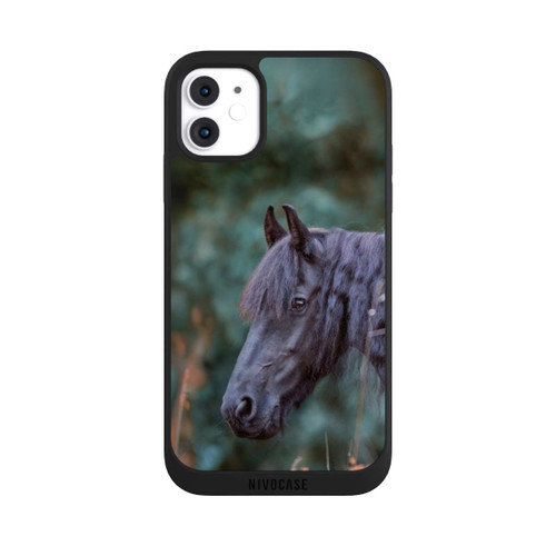 Apple iPhone 11 NIVOpure Frisian portrait