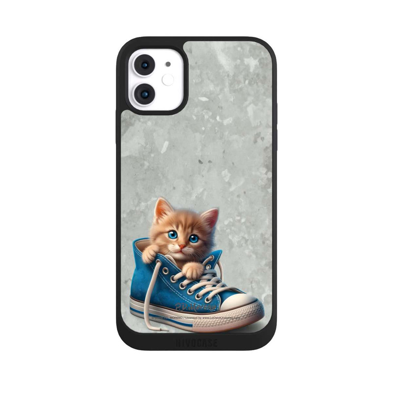 iPhone 11 NIVOpure Cat in A Shoe