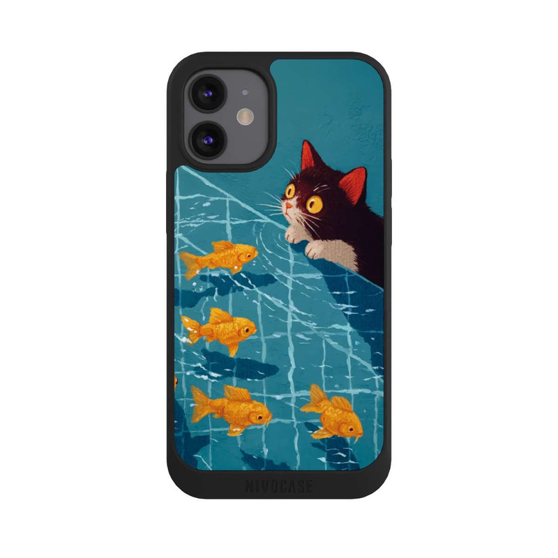 iPhone 12 mini NIVOpure Die Katze im Pool mit KI