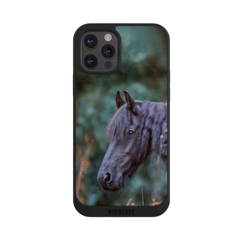 Apple iPhone 12 Pro NIVOpure Frisian portrait