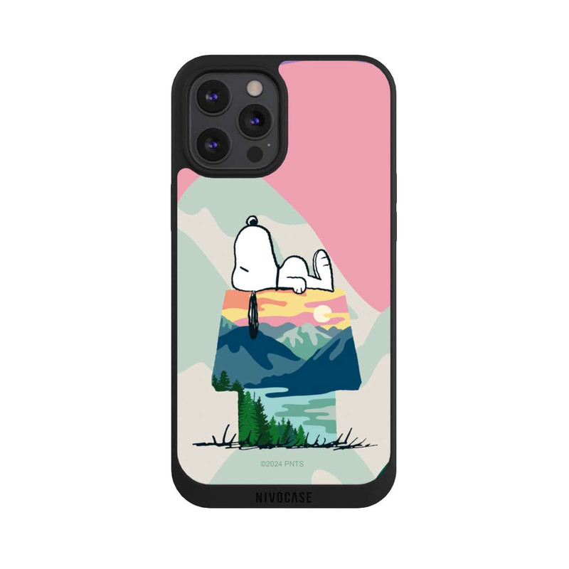 iPhone 12 Pro Max NIVOpure Snoopy à l'extérieur
