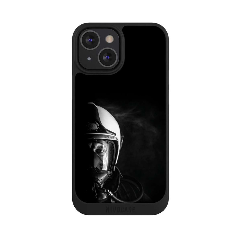 iPhone 13 Mini NIVOpure Feuerwehrmann Nahaufnahme Schwarz