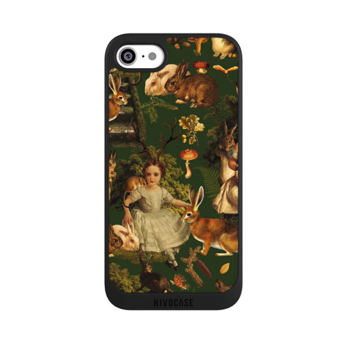 Apple iPhone SE (2022) NIVOpure Mädchen und Tiere im Wald