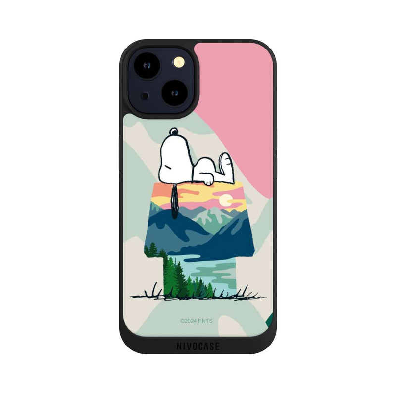 iPhone 14 NIVOpure Snoopy à l'extérieur