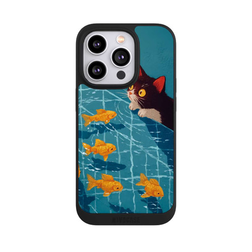 Apple iPhone 14 Pro NIVOpure Cat in a Pool with AI