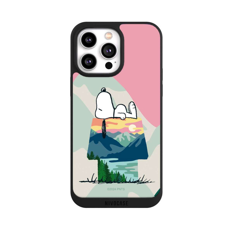 iPhone 14 Pro Max NIVOpure Snoopy à l'extérieur