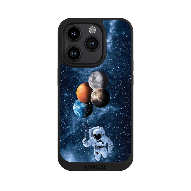 iPhone 15 Pro NIVOpure Astronaut with Planet