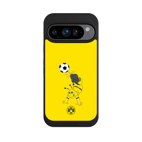 Google Pixel 9 Pro NIVOpure Emma mit Fussball - BVB