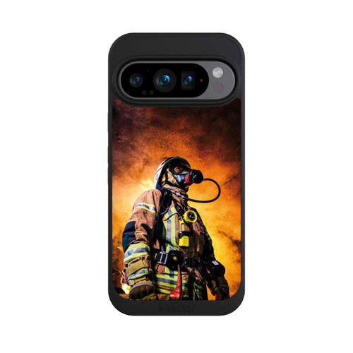 Google Pixel 9 Pro NIVOpure Held