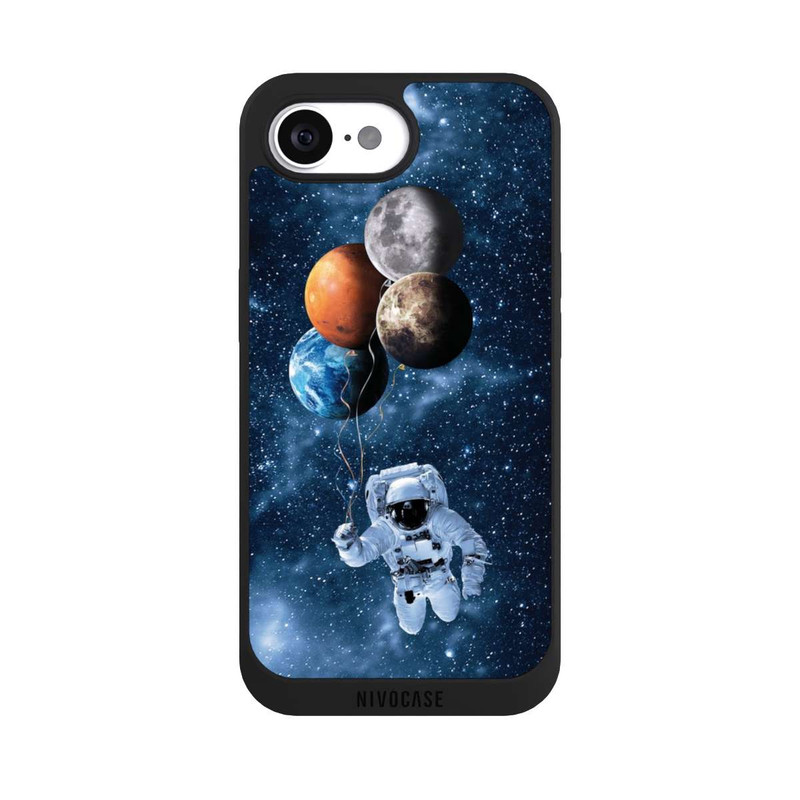 iPhone 16e NIVOpure Astronaut with Planet