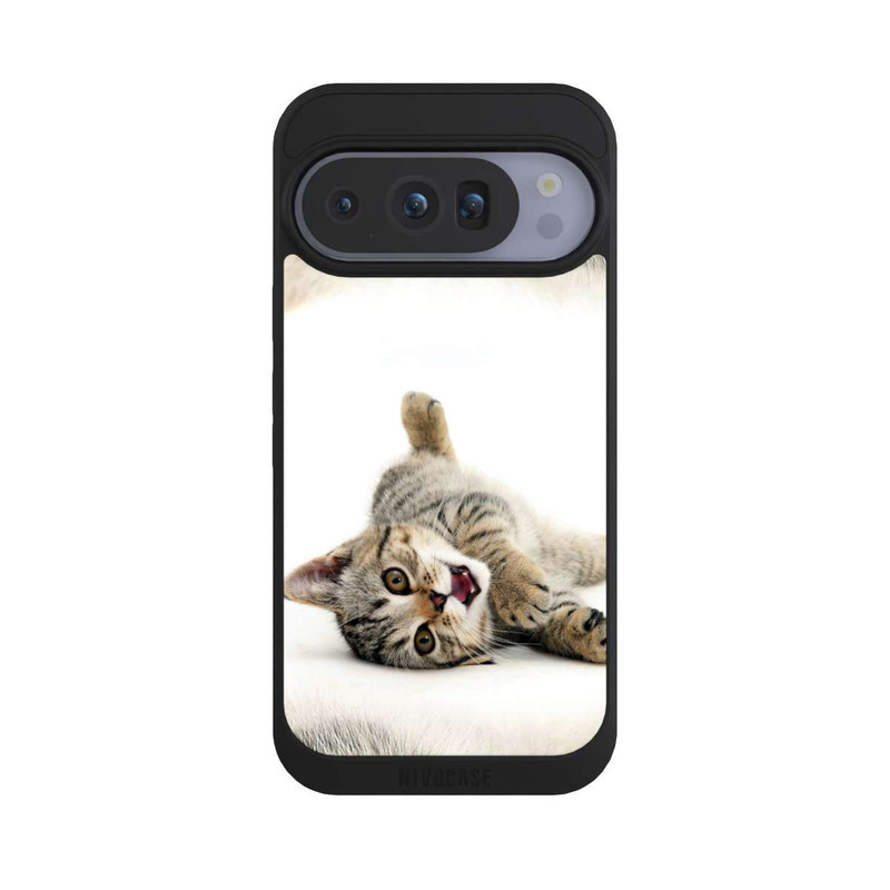 Pixel 10 Pro NIVOpure Sich wälzende Katze