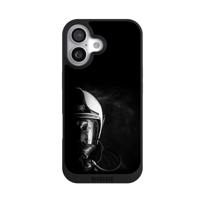 iPhone 17 NIVOpure Feuerwehrmann Nahaufnahme Schwarz
