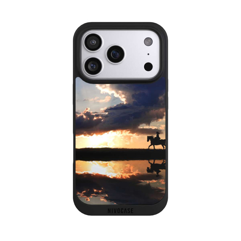 iPhone 17 Pro NIVOpure Ausritt im Sonnenuntergang