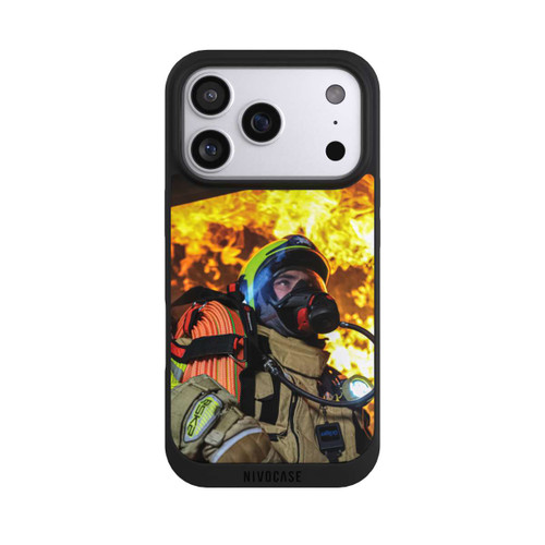 Apple iPhone 17 Pro NIVOpure Fire Mode On