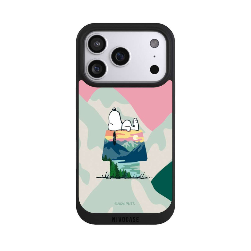 iPhone 17 Pro NIVOpure Snoopy à l'extérieur
