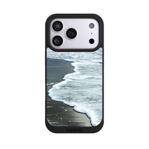 Apple iPhone 17 Pro NIVOpure At The Beach