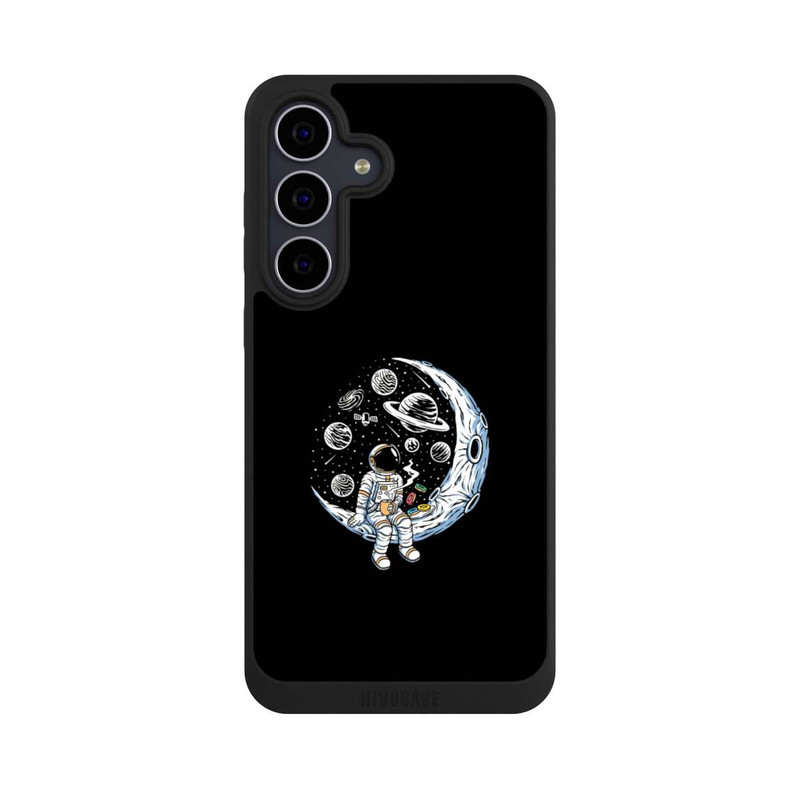 Galaxy S25 FE NIVOpure Astronaut Drinking Coffee