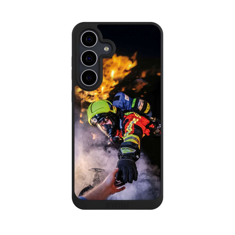 Galaxy S25 FE NIVOpure Feuerwehrmann greift nach der Hand