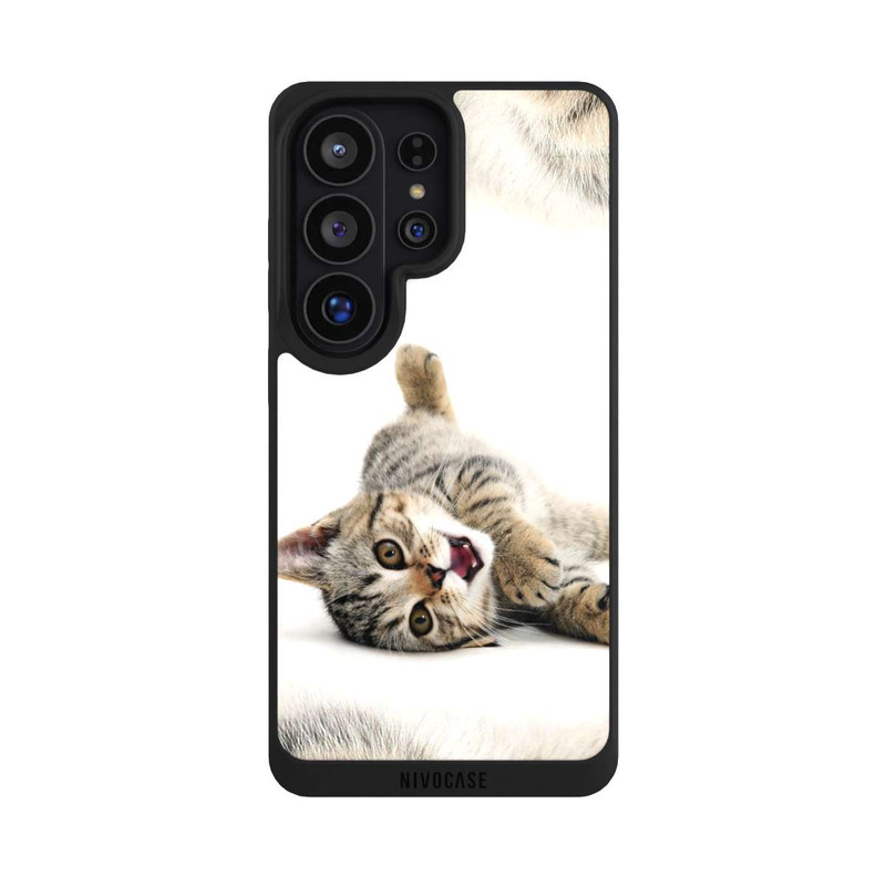 Galaxy S26 Ultra NIVOpure Cat Rolling around