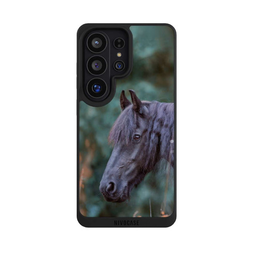 Samsung Galaxy S26 Ultra NIVOpure Frisian portrait