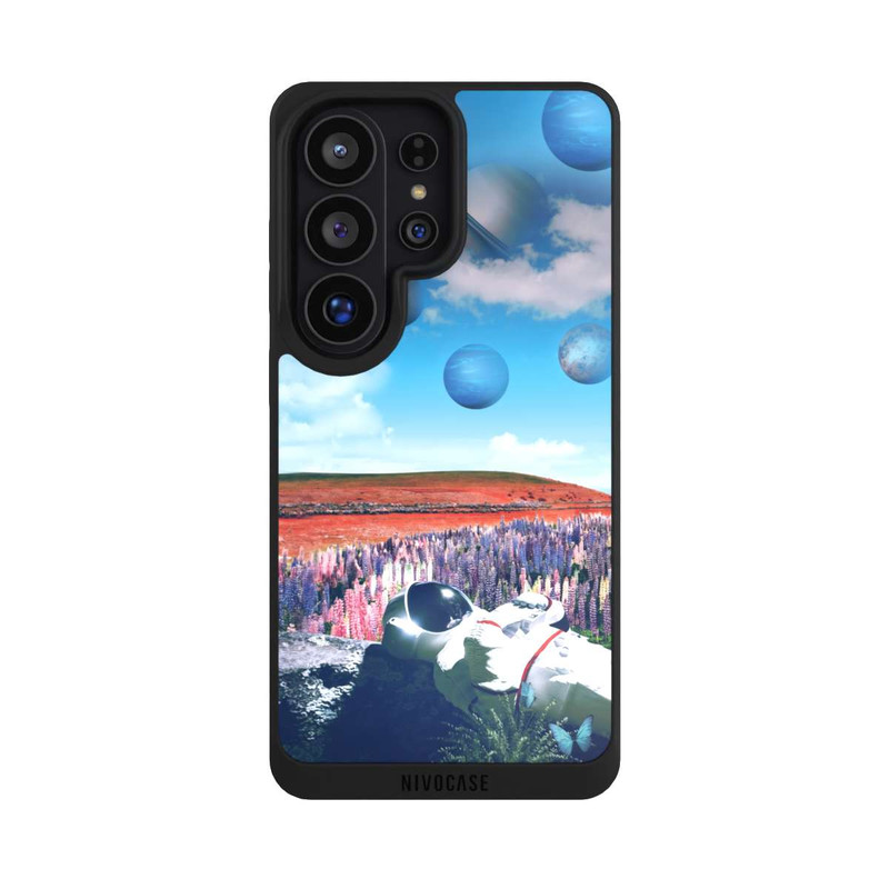 Galaxy S26 Ultra NIVOpure Astronaut auf Grasplaneten