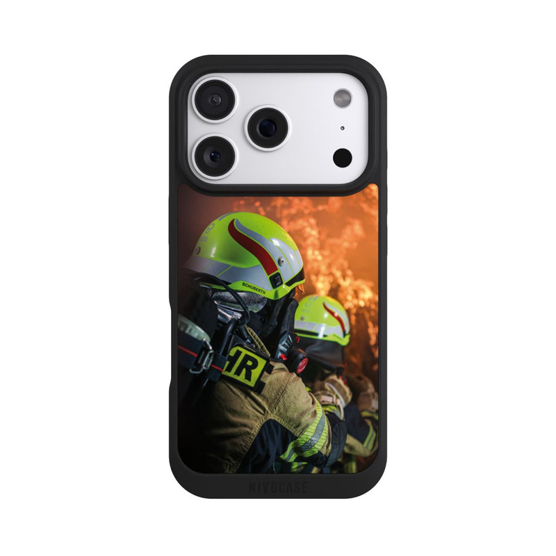 iPhone 18 Pro NIVOpure Deux pompiers contre l'incendie
