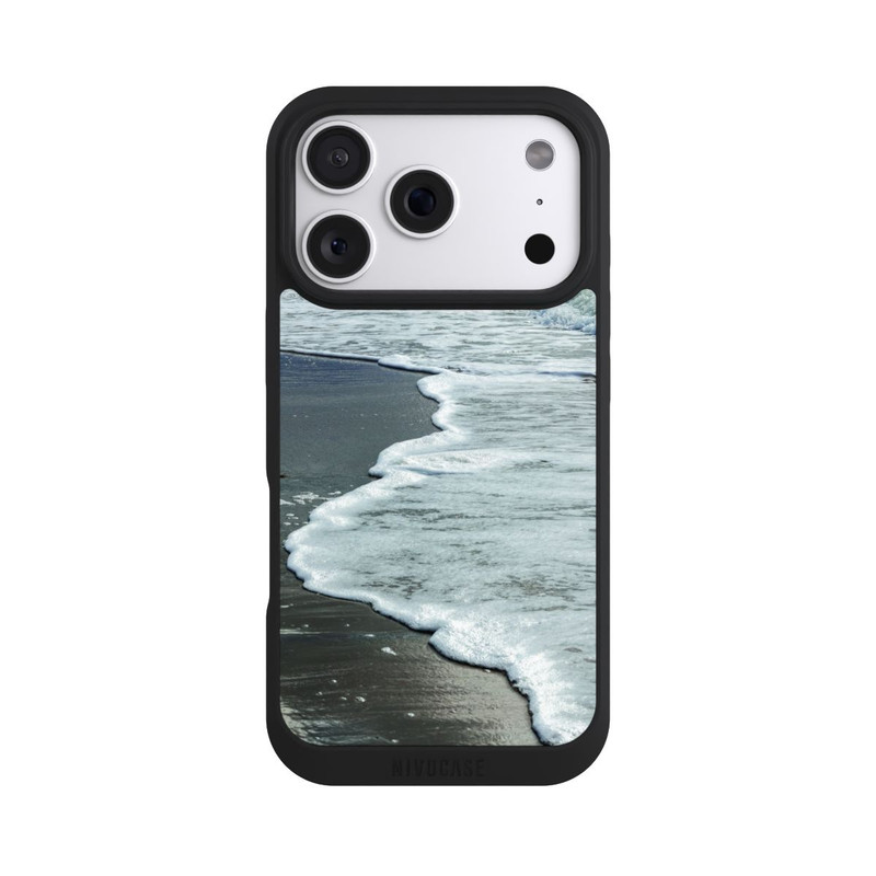 iPhone 18 Pro NIVOpure At The Beach