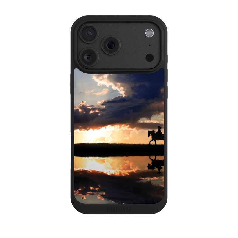 iPhone 18 Pro Max NIVOpure Randonnée à Cheval au Crépuscule