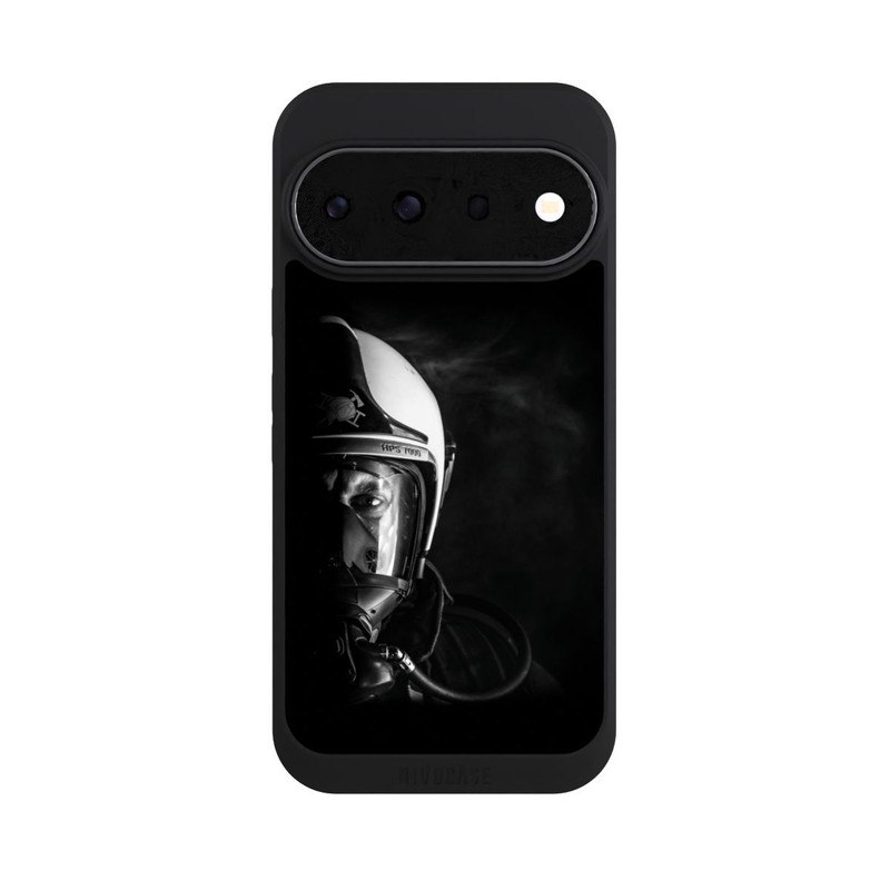 Pixel 11 Pro NIVOpure Feuerwehrmann Nahaufnahme Schwarz