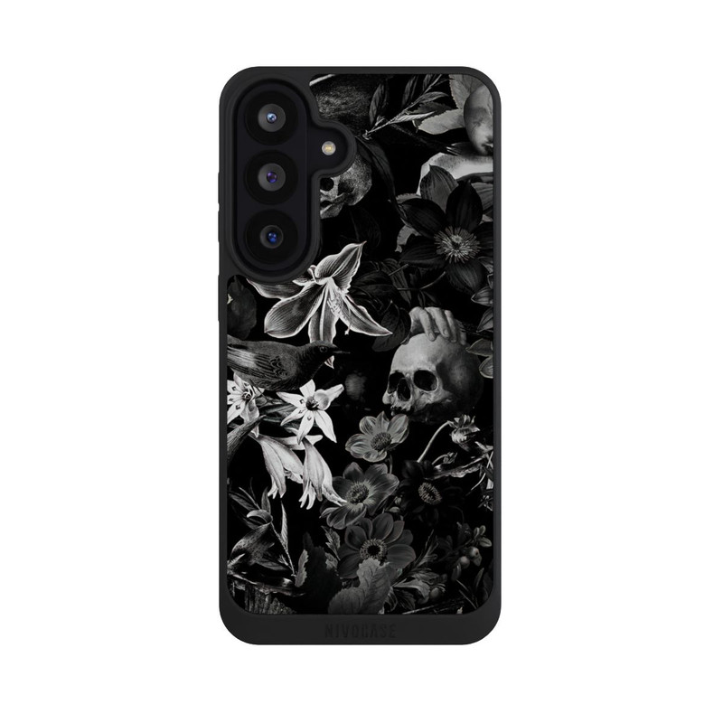Galaxy S26 FE NIVOpure Totenköpfe und Blumen auf schwarzem Hintergrund