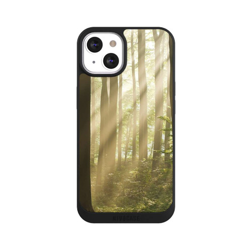 Apple iPhone 13 NIVOpure Im Wald