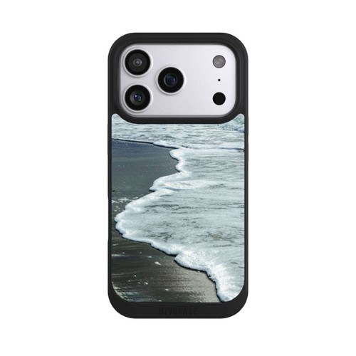 Apple iPhone 17 Pro NIVOpure At The Beach
