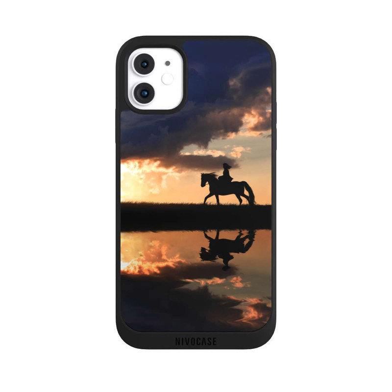 iPhone 11 NIVOpure Randonnée à Cheval au Crépuscule