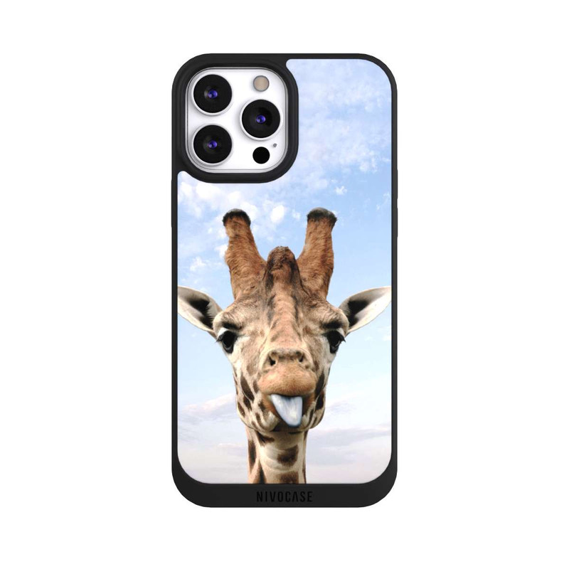 iPhone 13 Pro Max NIVOpure Giraffe auf der Straße