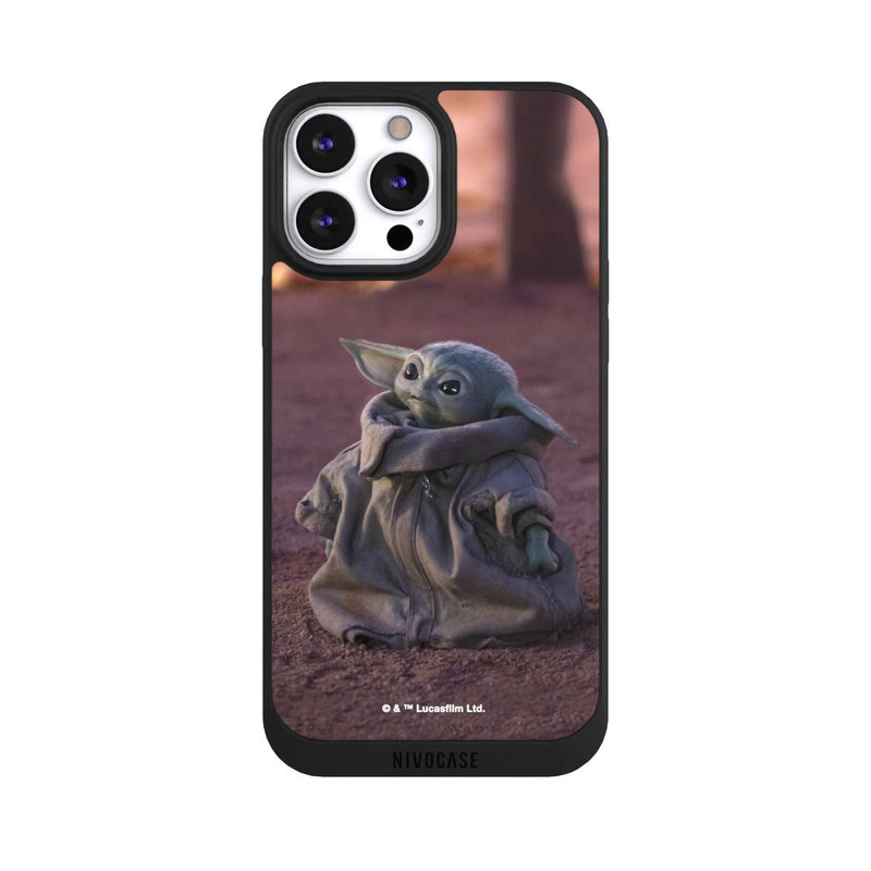 iPhone 13 Pro Max NIVOpure The Child schaut nach oben