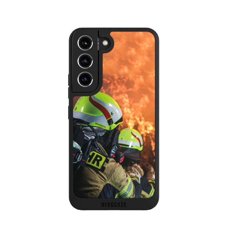 Galaxy S22 NIVOpure Deux pompiers contre l'incendie
