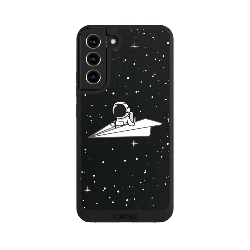 Galaxy S22 + NIVOpure Astronaut Paper Plane Comic