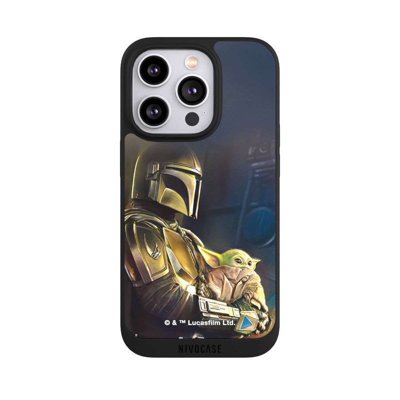 iPhone 14 Pro NIVOpure Mandalorianer und Grogu im Schiff