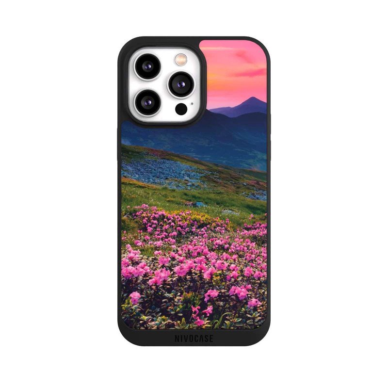 iPhone 14 Pro Max NIVOpure in the meadows