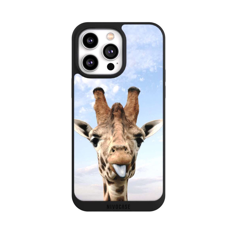 iPhone 14 Pro Max NIVOpure Giraffe auf der Straße