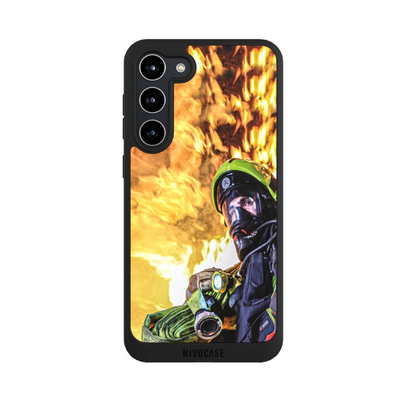 Galaxy S23 + NIVOpure Breathing apparatus wearer
