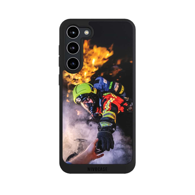 Galaxy S23 + NIVOpure Firefighter Reaches for Hand