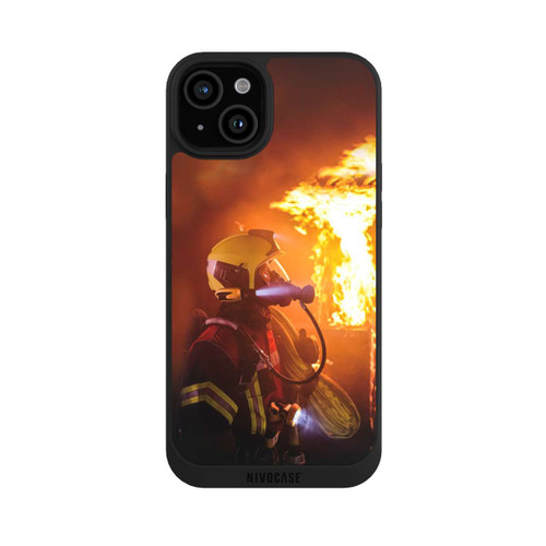Apple iPhone 15 Plus NIVOpure Un pompier observe l'explosion