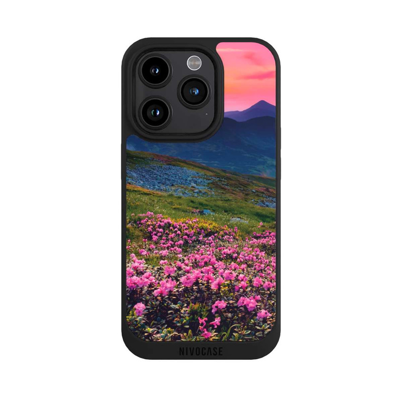 iPhone 15 Pro NIVOpure in the meadows