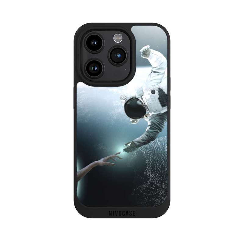 iPhone 15 Pro NIVOpure Astronaut and Alien
