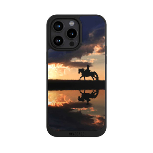 Apple iPhone 15 Pro Max NIVOpure Randonnée à Cheval au Crépuscule