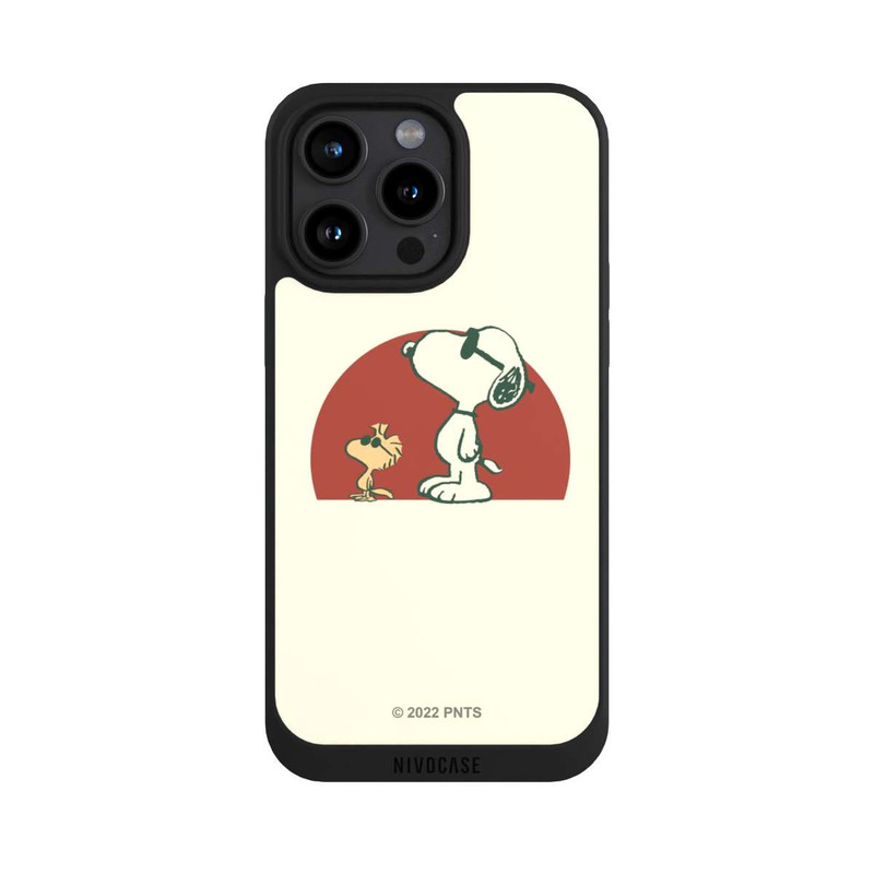 iPhone 15 Pro Max NIVOpure Snoopy Woodstock weit draußen
